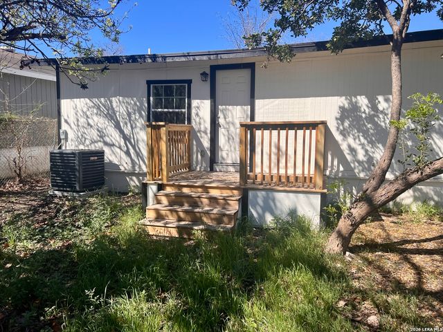 38 Carlota, San Antonio, TX 78228