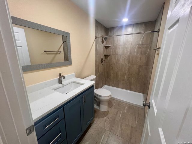 38 Carlota, San Antonio, TX 78228