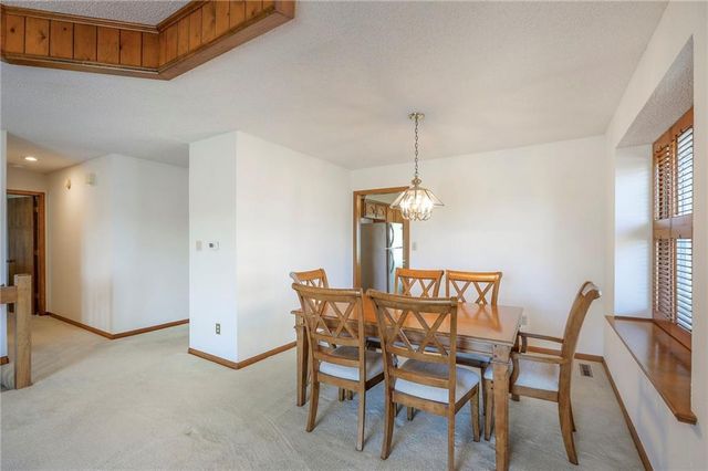 8409 Westridge Road, Raytown, MO 64138