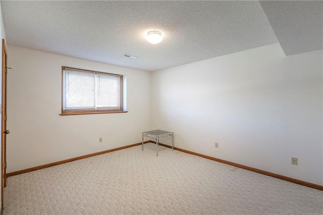 8409 Westridge Road, Raytown, MO 64138