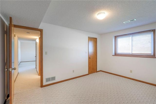 8409 Westridge Road, Raytown, MO 64138