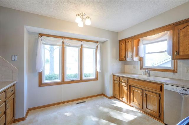 8409 Westridge Road, Raytown, MO 64138