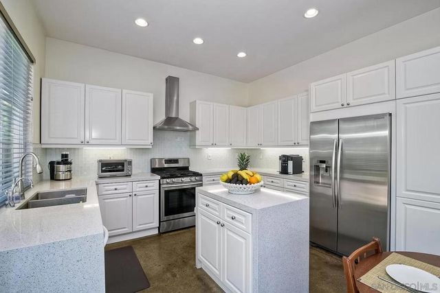 5778 Concord Woods, San Diego, CA 92130