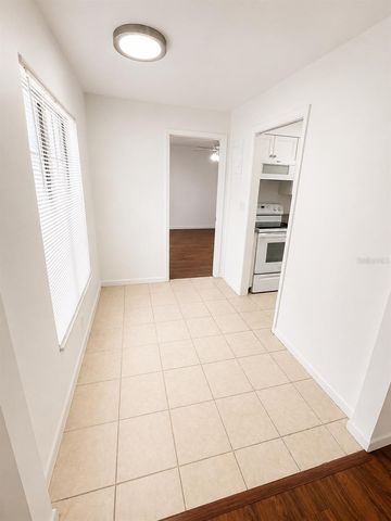 1727-1727 NE 2ND STREET 1, Ocala, FL 34470