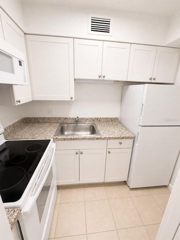 1727-1727 NE 2ND STREET 1, Ocala, FL 34470