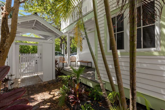 1011 Simonton Street R1, Key West, FL 33040
