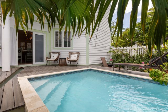 1011 Simonton Street R1, Key West, FL 33040