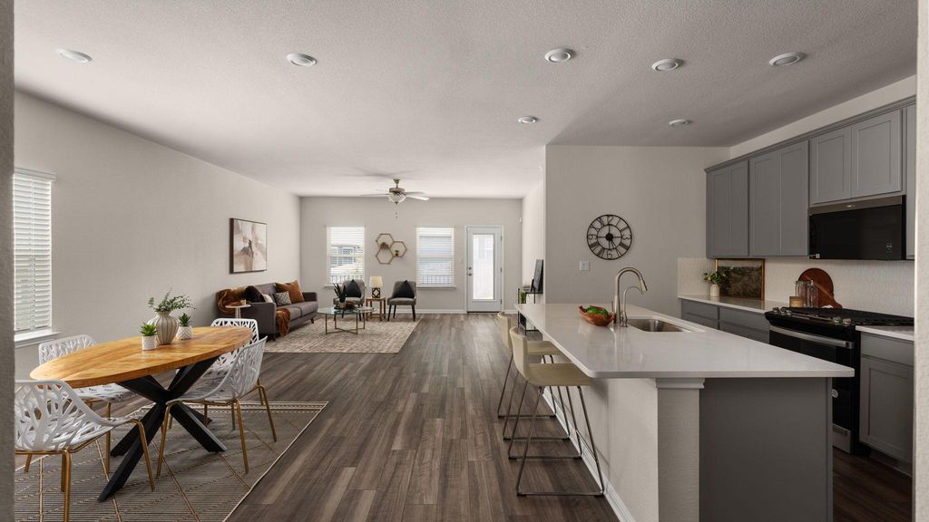 174 El Capitan LOOP, Dripping Springs, TX 78620