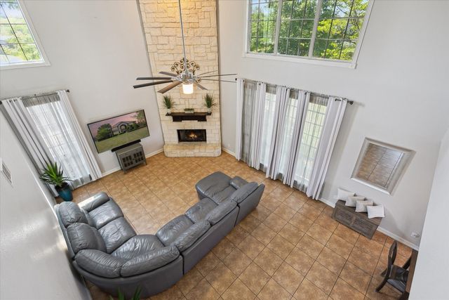 117 Lost Oak Drive, Azle, TX 76020