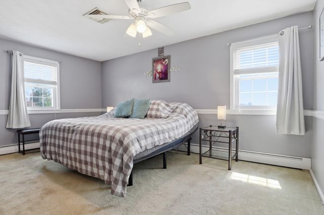 2874 SUNSET DR, Dallastown, PA 17313