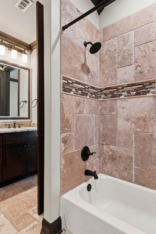 1417 Skogee Cir, Longview, TX 75605