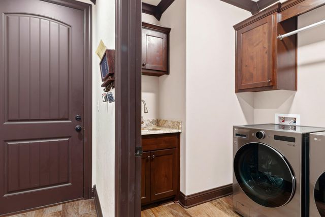 1417 Skogee Cir, Longview, TX 75605