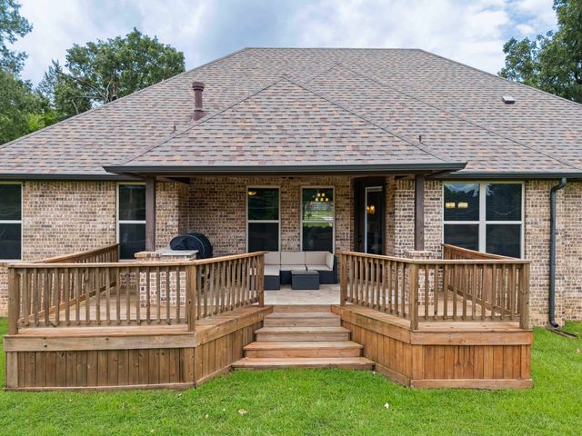 1417 Skogee Cir, Longview, TX 75605