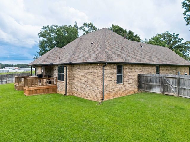 1417 Skogee Cir, Longview, TX 75605