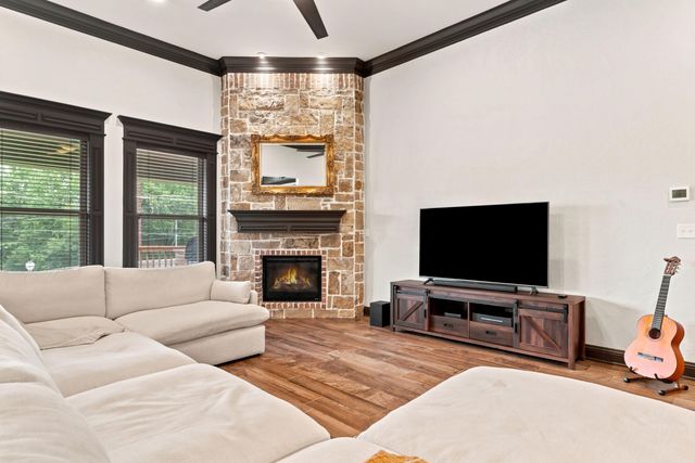1417 Skogee Cir, Longview, TX 75605