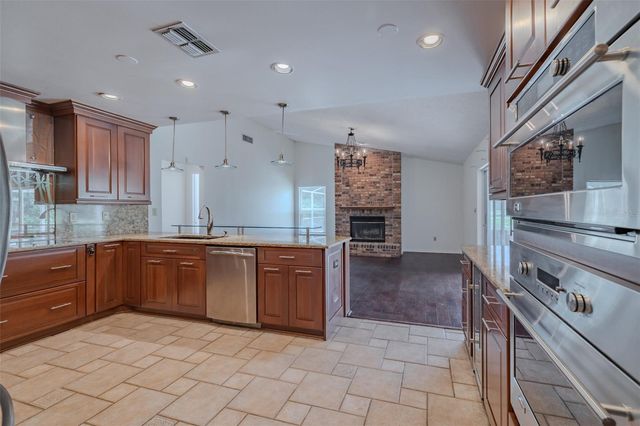 1409 HOLLEMAN, Valrico, FL 33596