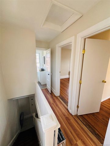 14 1st Street, Glen Cove, NY 11542