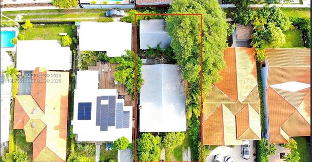 445 SW 24th Rd, Miami, FL 33129