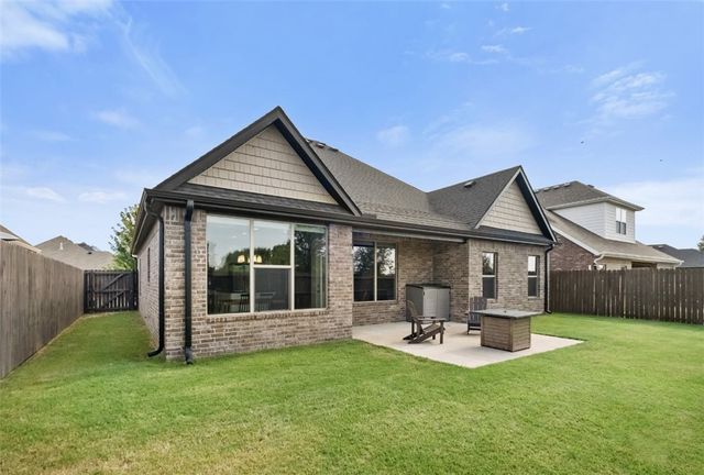 3407 SW Mistletoe Avenue, Bentonville, AR 72713