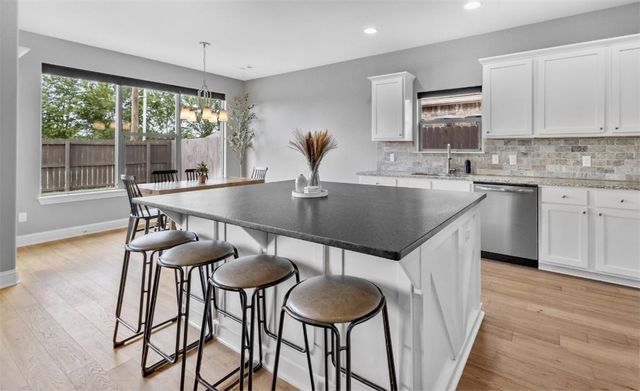 3407 SW Mistletoe Avenue, Bentonville, AR 72713