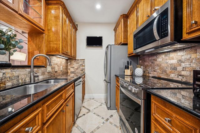 3231 Allen Parkway Parkway 1115, Houston, TX 77019