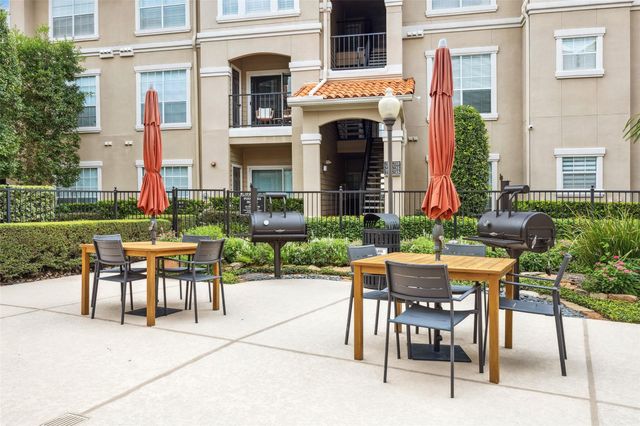 3231 Allen Parkway Parkway 1115, Houston, TX 77019