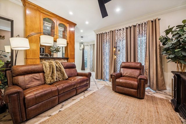 3231 Allen Parkway Parkway 1115, Houston, TX 77019