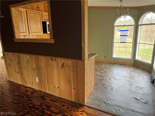 2510 Parkview Drive, Belpre, OH 45714