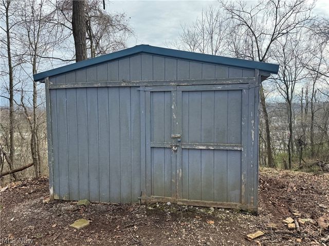 2510 Parkview Drive, Belpre, OH 45714