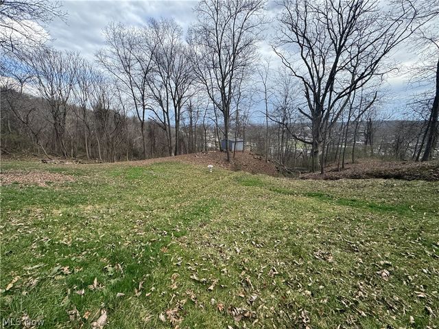 2510 Parkview Drive, Belpre, OH 45714