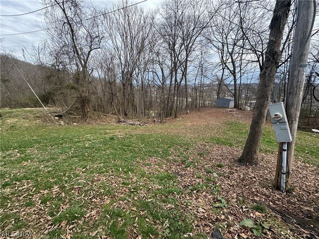 2510 Parkview Drive, Belpre, OH 45714