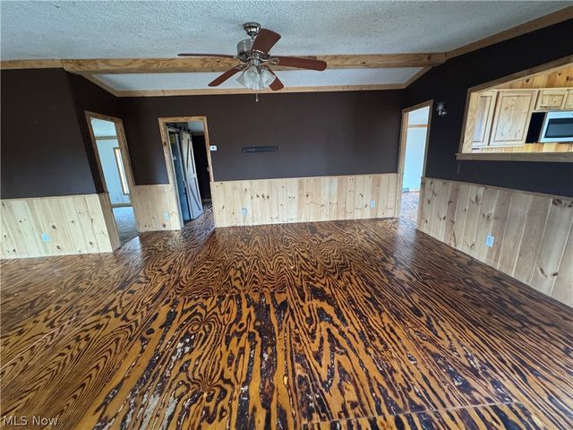 2510 Parkview Drive, Belpre, OH 45714