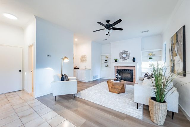 8111 Matchlock CV, Austin, TX 78729
