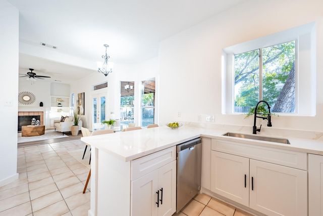 8111 Matchlock CV, Austin, TX 78729