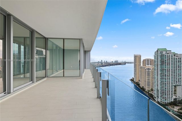 300 Biscayne Boulevard Way 3404, Miami, FL 33131