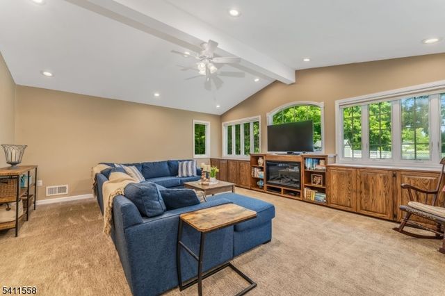 36 Bradley Ln, Bridgewater Twp., NJ 08807