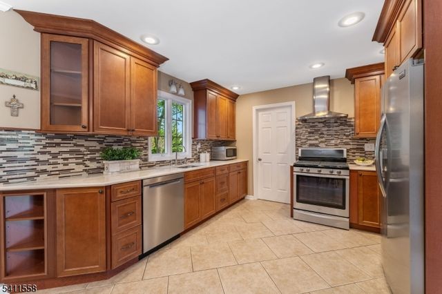 36 Bradley Ln, Bridgewater Twp., NJ 08807