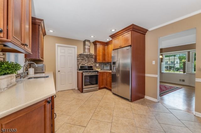 36 Bradley Ln, Bridgewater Twp., NJ 08807