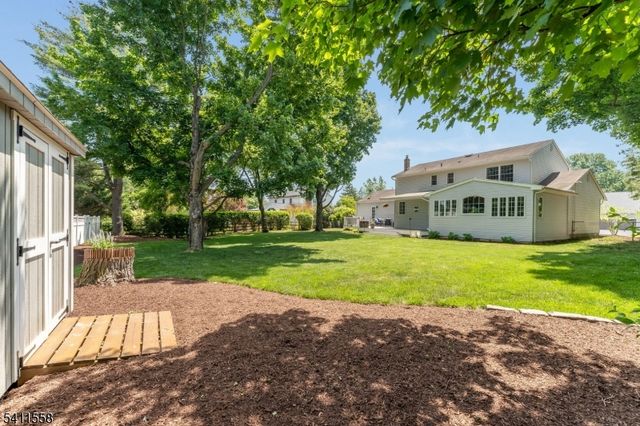 36 Bradley Ln, Bridgewater Twp., NJ 08807