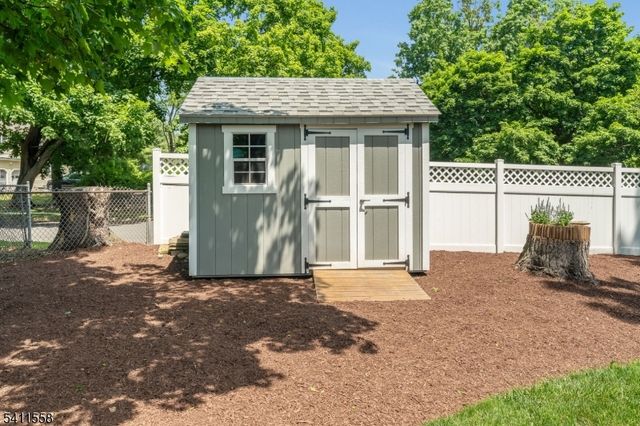 36 Bradley Ln, Bridgewater Twp., NJ 08807