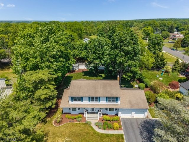 36 Bradley Ln, Bridgewater Twp., NJ 08807
