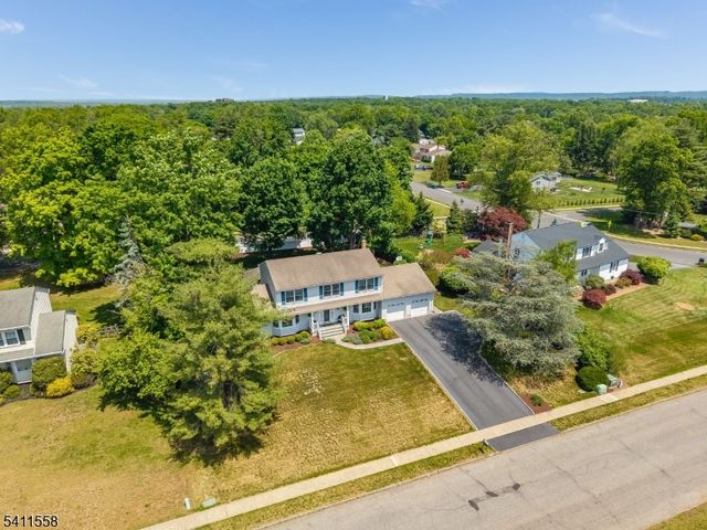 36 Bradley Ln, Bridgewater Twp., NJ 08807