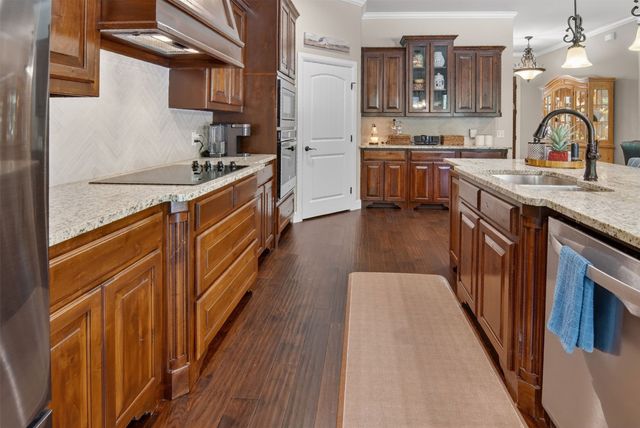 206 Oak Tree Court, Poolville, TX 76487