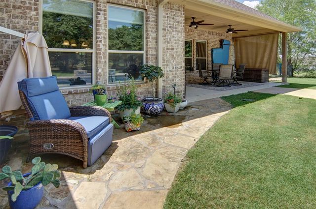 206 Oak Tree Court, Poolville, TX 76487