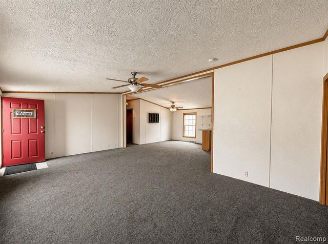 29258 Hidden River Drive, Gibraltar, MI 48173