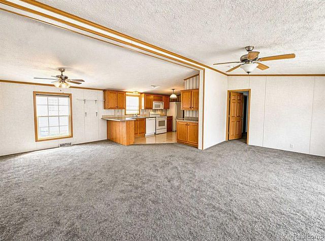 29258 Hidden River Drive, Gibraltar, MI 48173