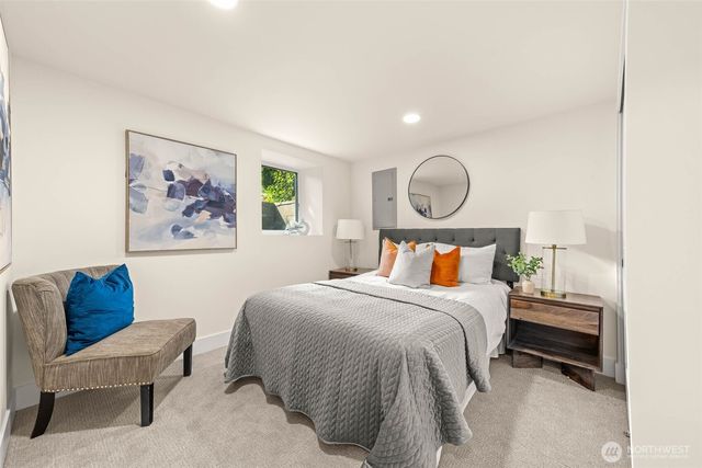 520 30th Avenue E, Seattle, WA 98112