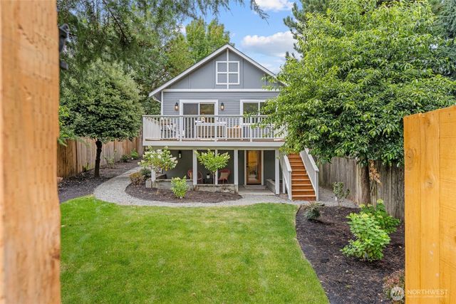 520 30th Avenue E, Seattle, WA 98112