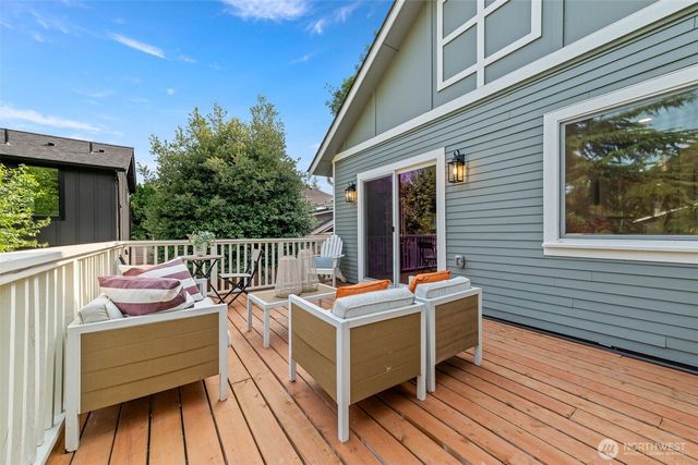 520 30th Avenue E, Seattle, WA 98112