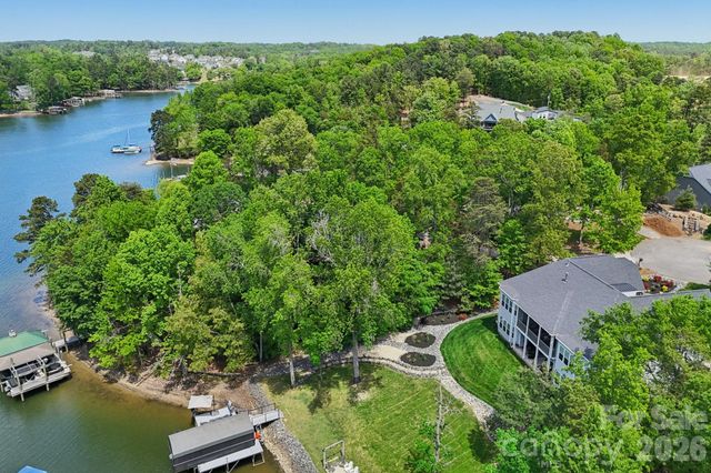 17914 Culross Lane, Charlotte, NC 28278